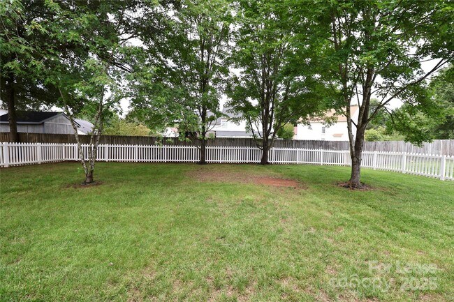 Building Photo - 109 Pleasant Grove Ln