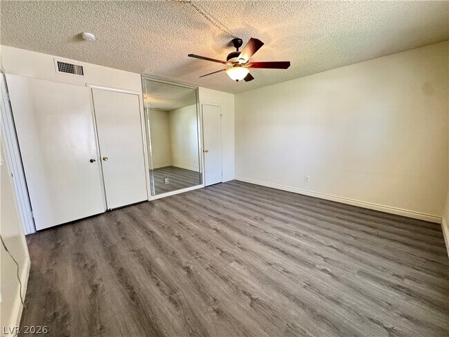 Building Photo - 3823 S Maryland Pkwy