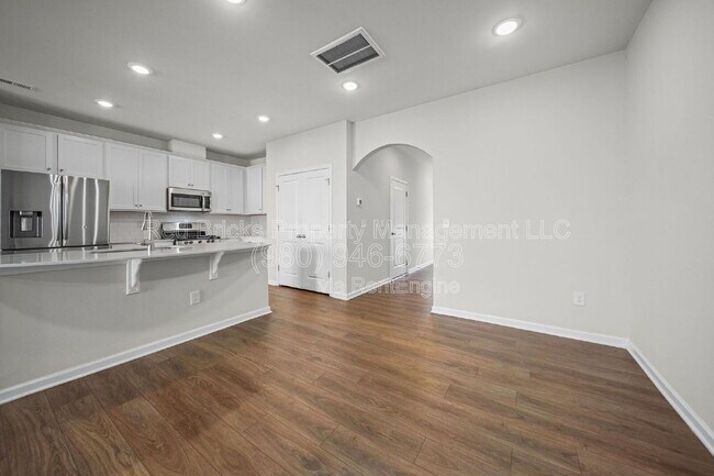 Building Photo - 808 Gable Oak Ln