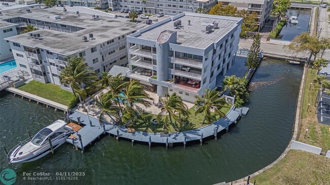 Building Photo - 468 Golden Isles Dr