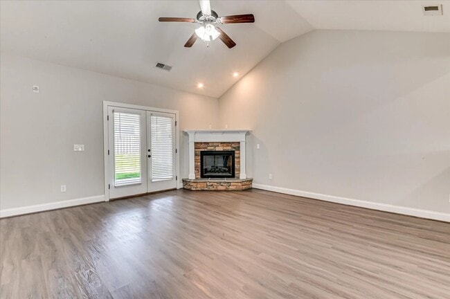 Building Photo - 655 Shipley Ave