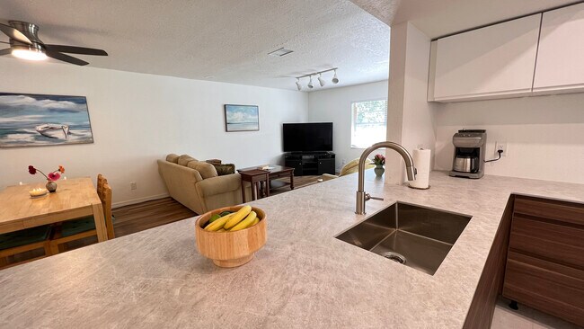 Building Photo - 2870 Rampart Cir