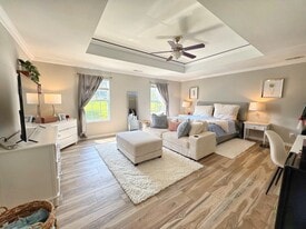 Building Photo - 105 Willow Bend Dr