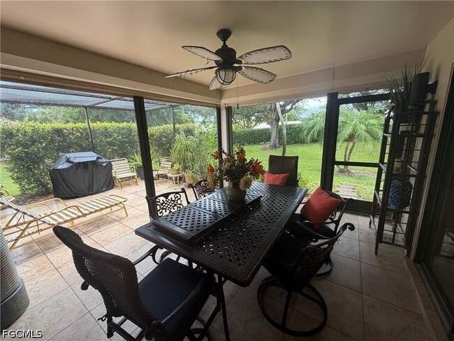 Building Photo - 5883 Sand Oak Dr
