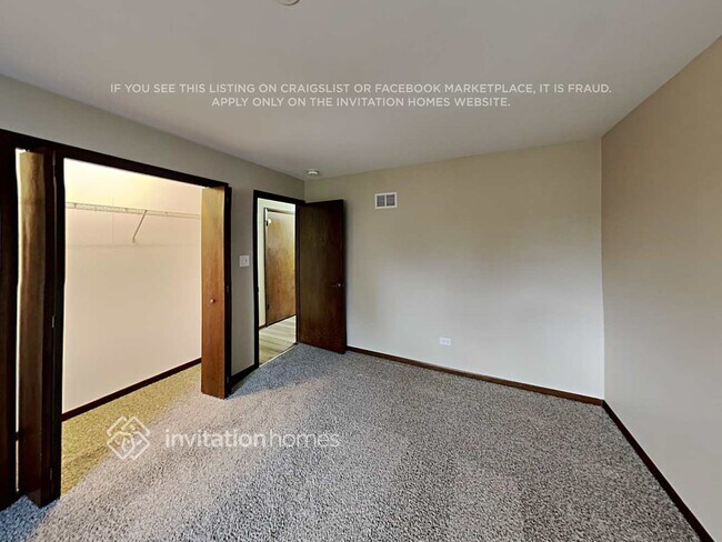 Building Photo - 7526 Cashew Dr