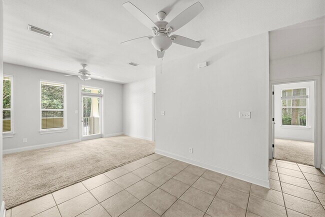 Building Photo - 11 S Wildflower Dr