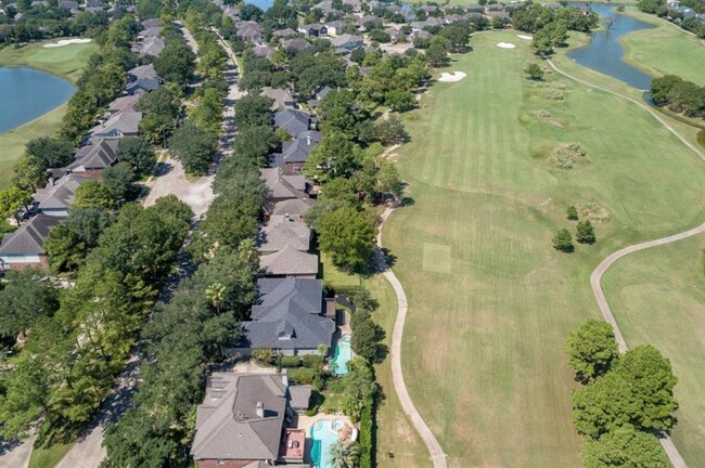 Building Photo - 24118 Bay Hill Blvd