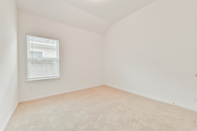 Building Photo - 3914 Sugardale St