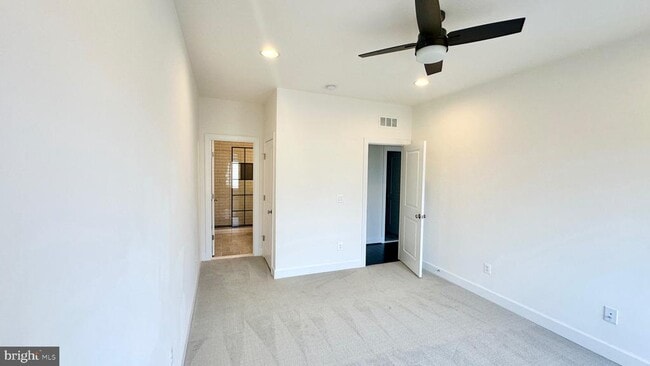 Building Photo - 20265 Oak Bluff Dr
