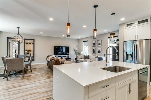 Building Photo - 1925 California Dr