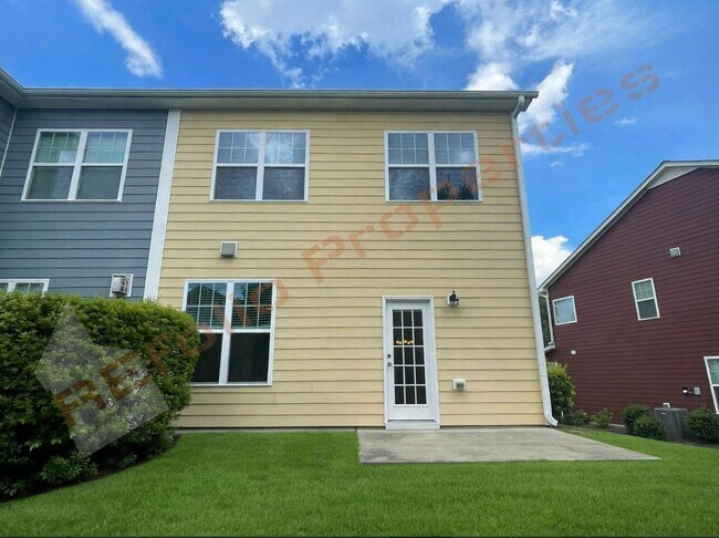 Building Photo - 606 Briarcliff St