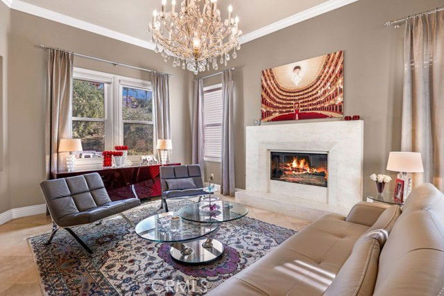 Building Photo - 9 River Rock Dr