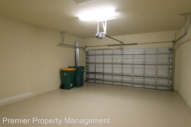 Building Photo - 4 br, 3 bath House - 14791 Cranberry Ct.