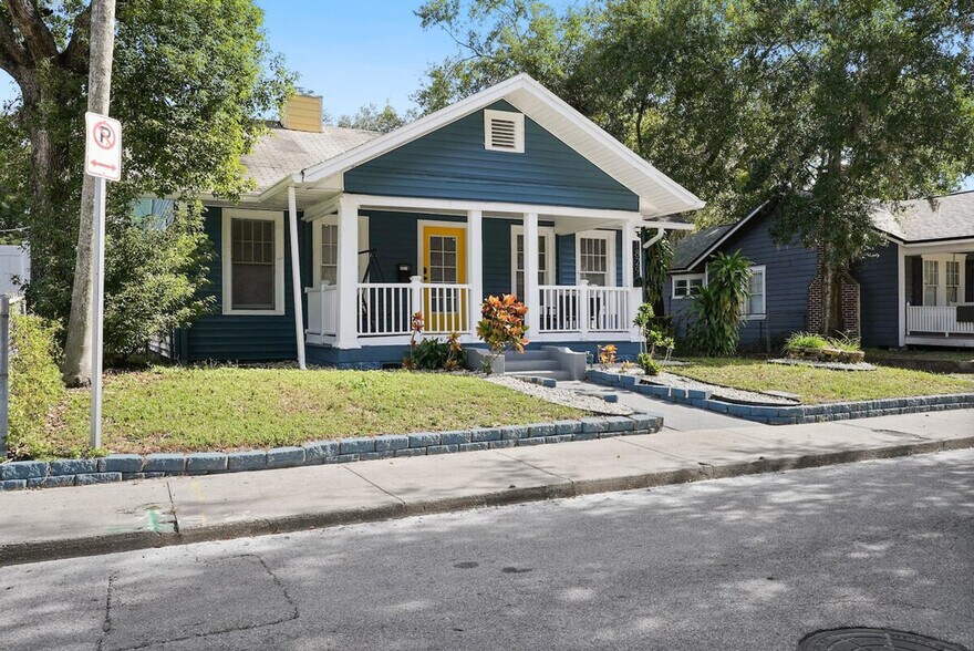 Building Photo - 1824 Hollenbeck Dr