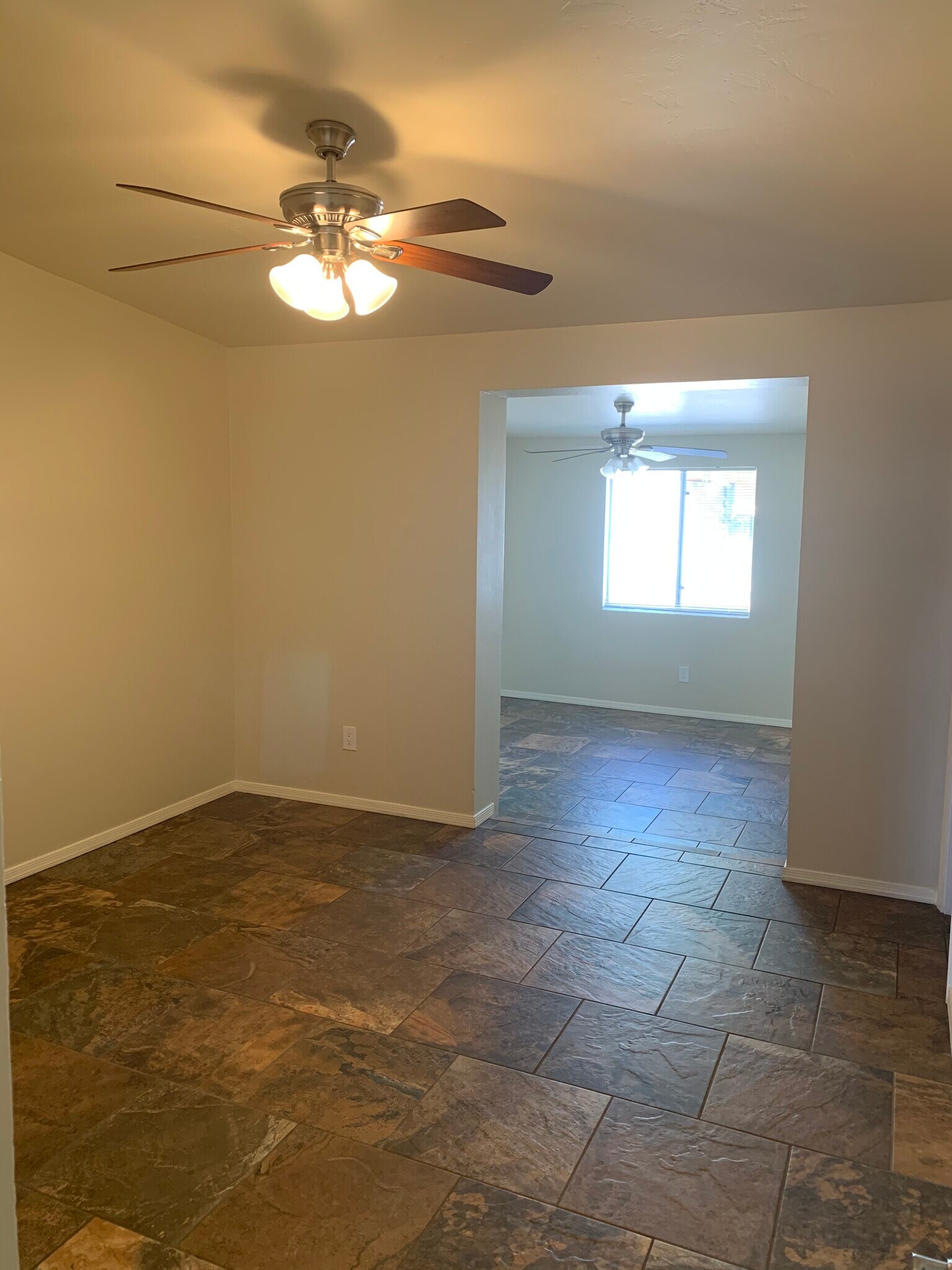 Master bedroom/ Retreat - 607 N De Medici Pl