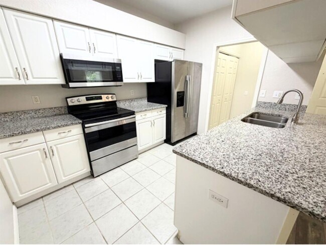 Building Photo - 1001 Eagle Pond Dr