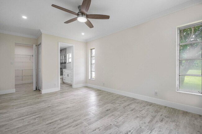 Building Photo - 6098 Winding Brooke Way