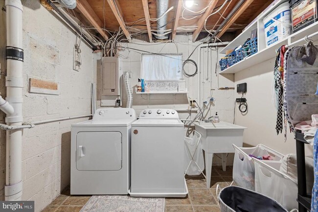 Building Photo - 8414 Danford Ct