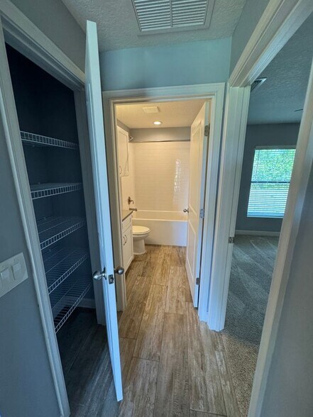 Building Photo - 1677 Lizette St SE