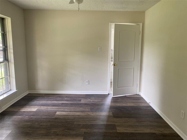 Building Photo - 22310 Goldstone Dr