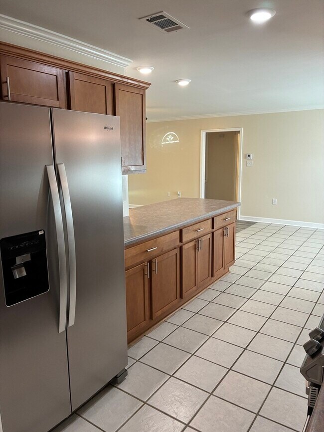 Building Photo - Beautiful 3/2 house in Waveland MS