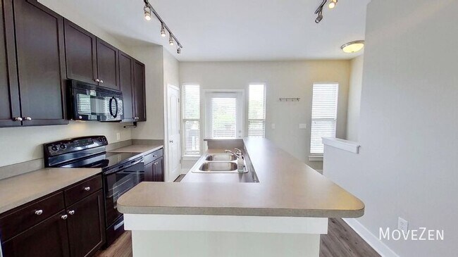 Building Photo - 827 Seigle Point Dr