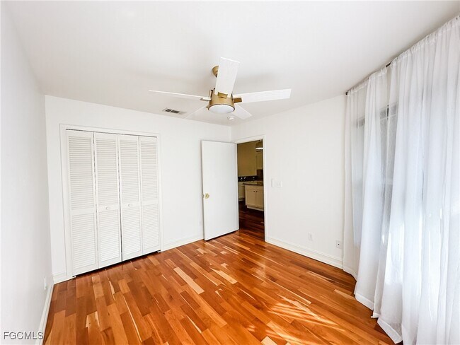 Building Photo - 3726 Stone Way