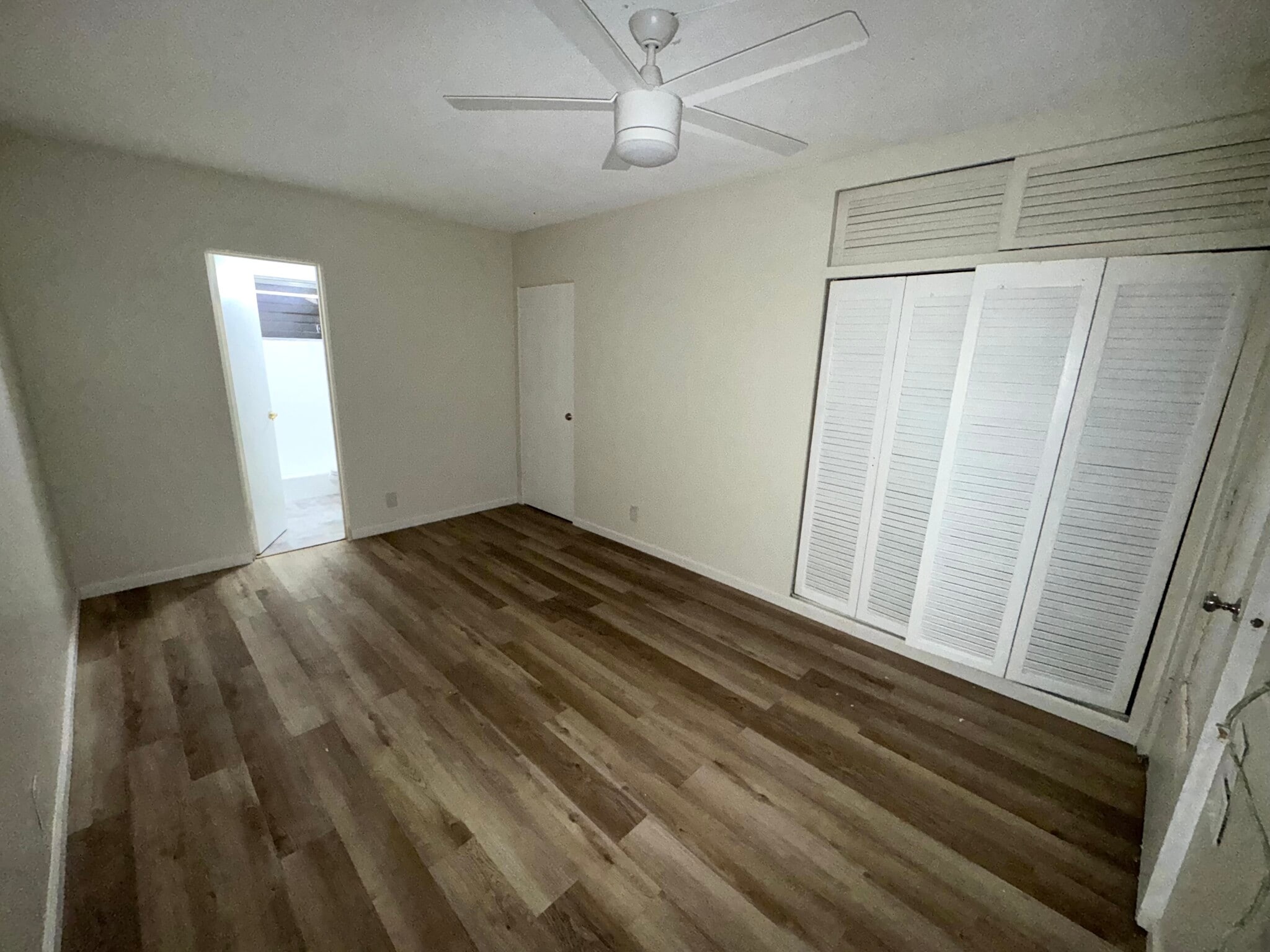 Building Photo - 217 SW 11th Ct