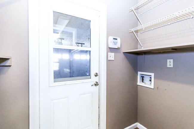 Building Photo - 6407 35th St