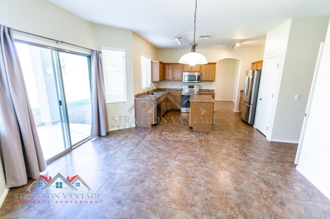 Building Photo - 17932 W Caribbean Ln