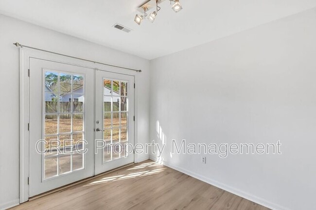 Building Photo - 8557 S Waccamaw Ct