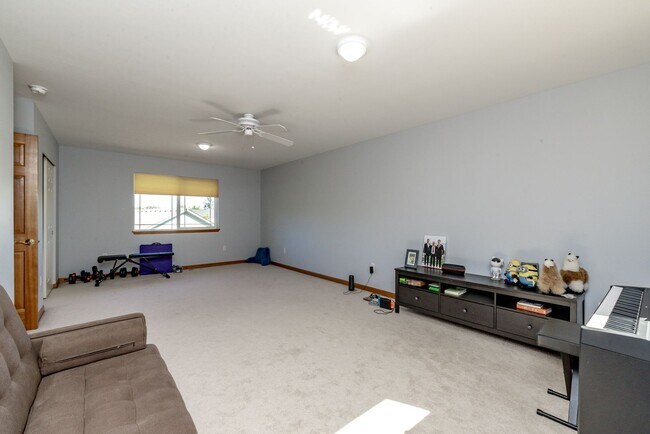 Building Photo - 2709 17th Ave Ct SW