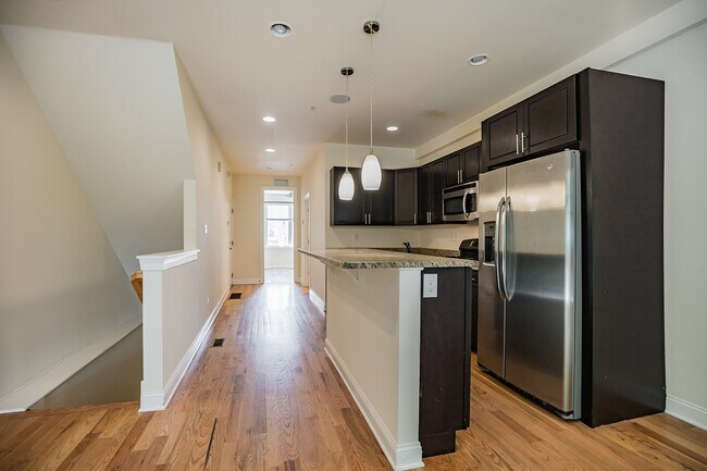 Building Photo - 1619 Ogden St