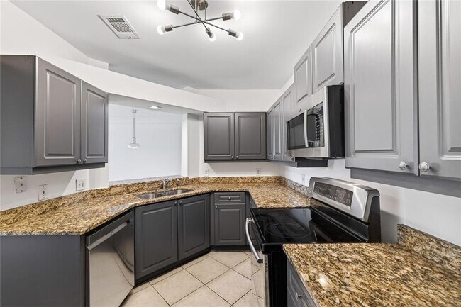 Building Photo - 3334 Peachtree Rd NE