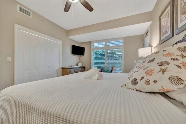 Building Photo - 6406 Gulf Dr