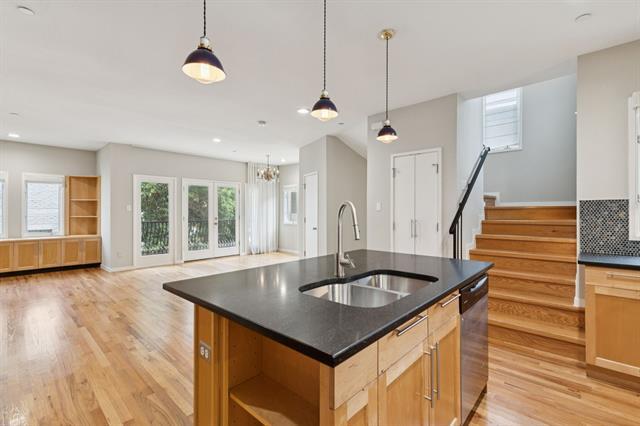 Building Photo - 3321 Rosedale Ave