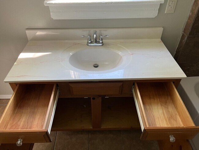 Building Photo - 4216 W Penn Ave