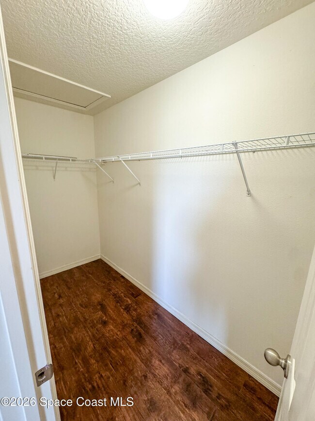 Building Photo - 2500 Revolution St