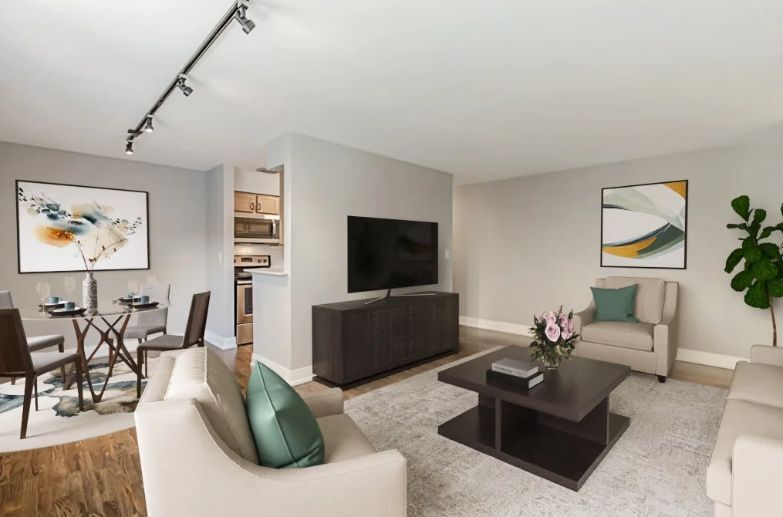 Building Photo - 6725 N Sheridan Rd