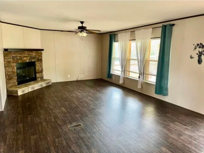 Building Photo - Perdido