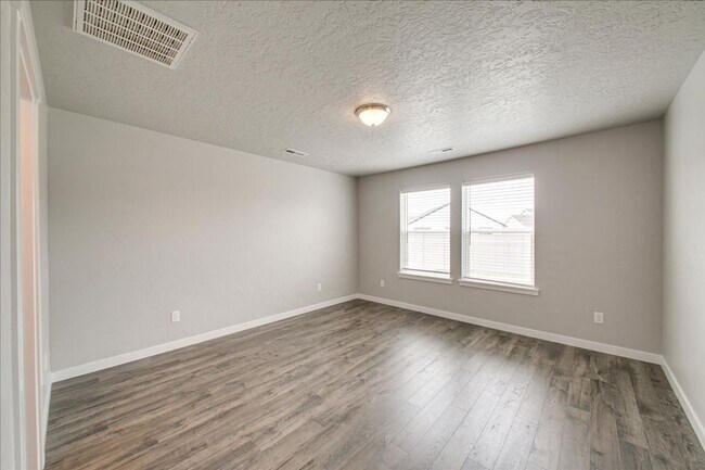 Building Photo - Adorable Nampa Home - Close Access To Ever...