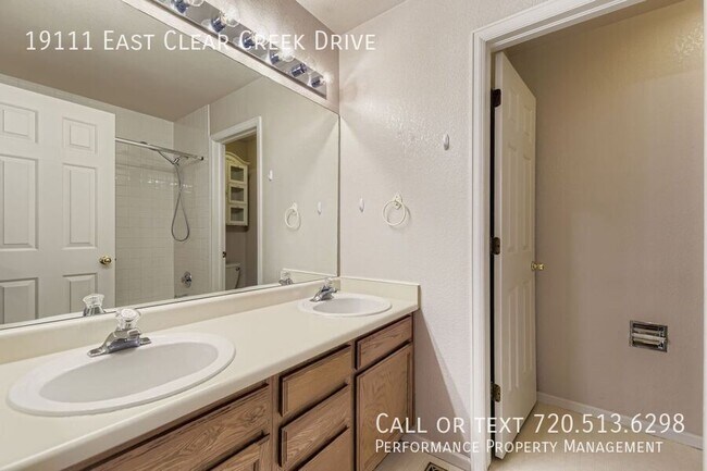 Building Photo - 19111 E Clear Creek Dr