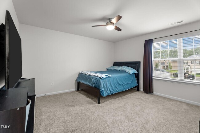 Building Photo - 132 Rockfall Wy