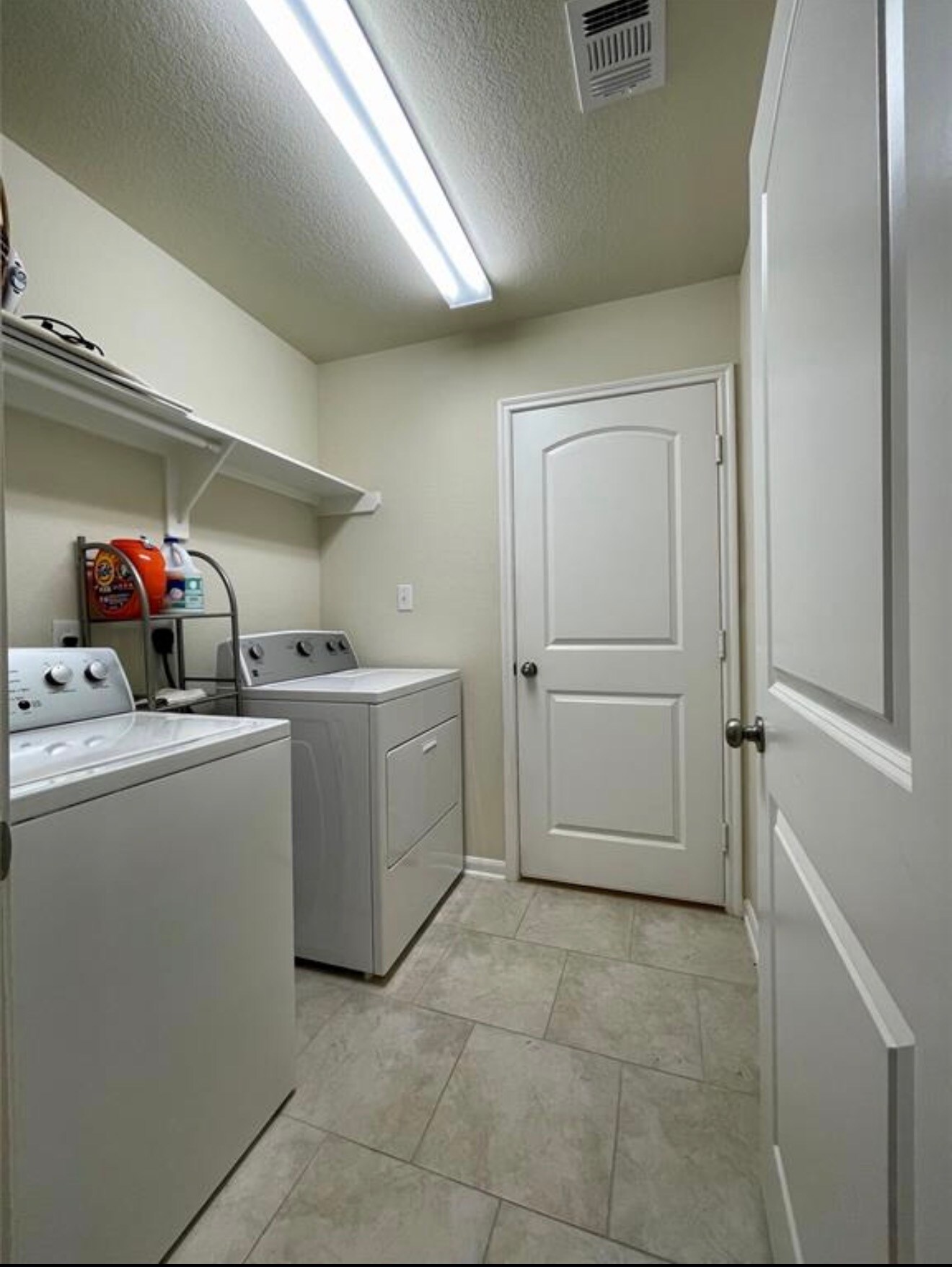 Building Photo - 122 Green Haven Dr