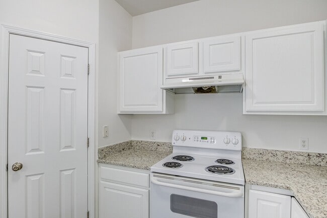 Building Photo - 8321 Glenwood Springs Ct