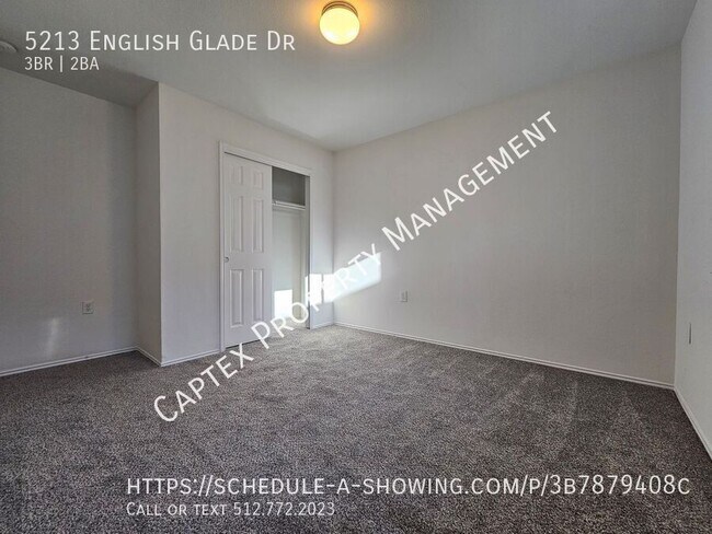 Building Photo - 5213 English Glade Dr