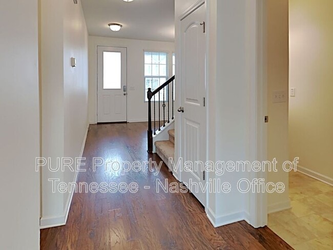 Building Photo - 819 Kennear Ln