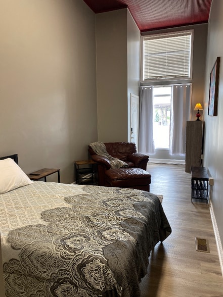 Building Photo - 614 Cherokee St