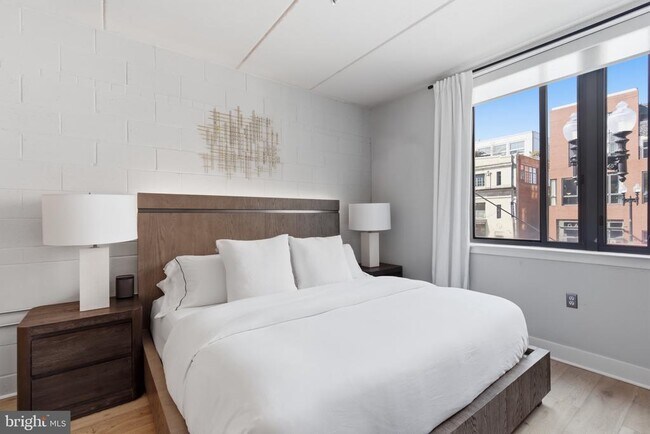 Building Photo - 1529 14th St NW