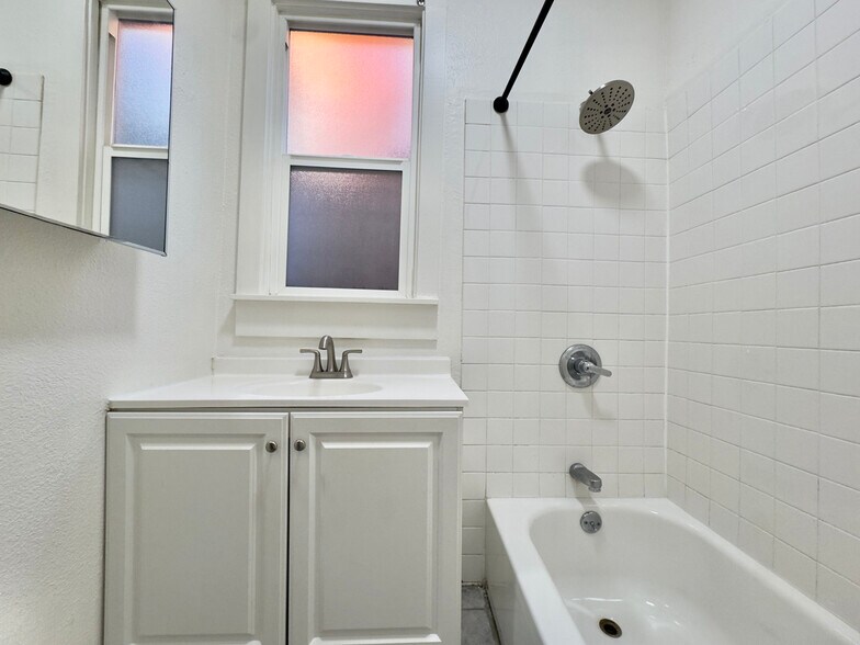 Building Photo - 3641 West St